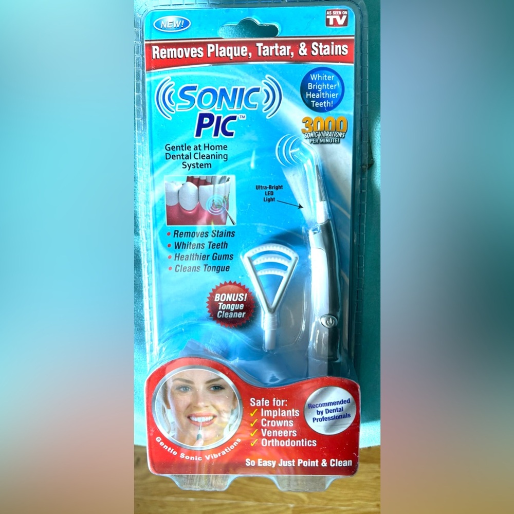 AS SEEN ON TV” SONIC PIC” Gently cleans teeth of Plaque,Tarter and Stains